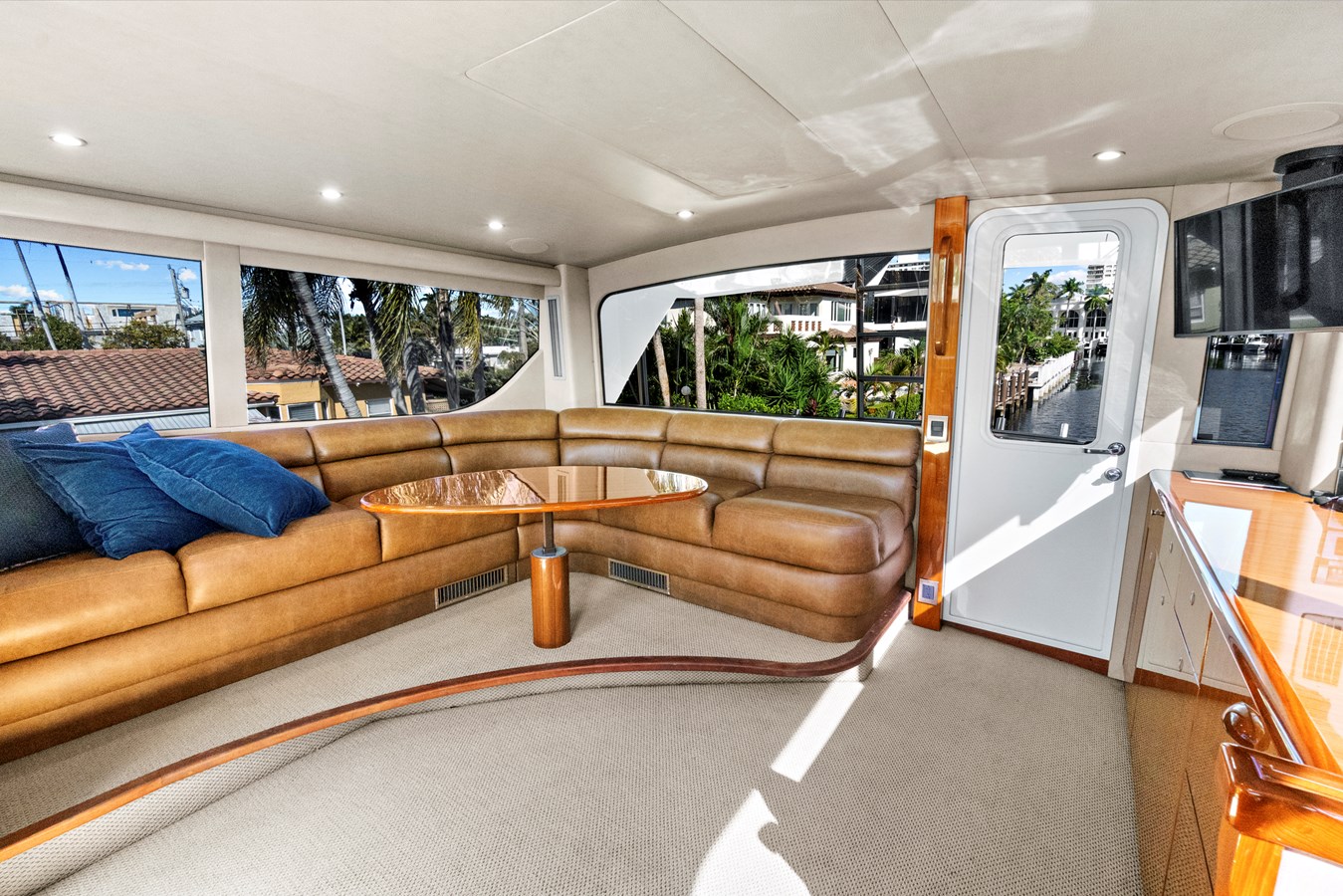 Viking Motor Yacht VKY74038A808 For Sale