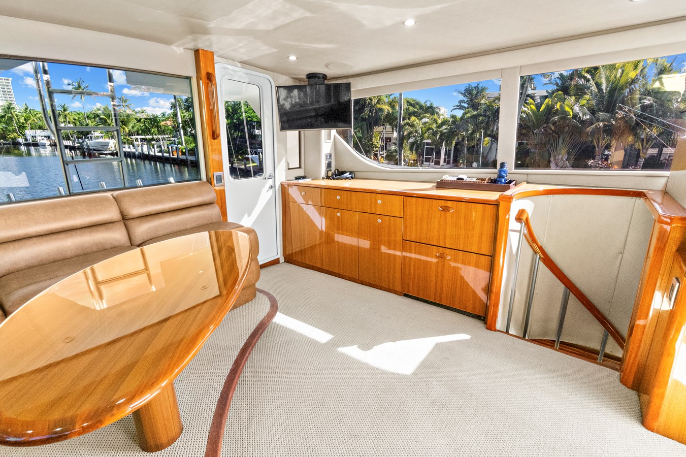 Viking Motor Yacht VKY74038A808 For Sale