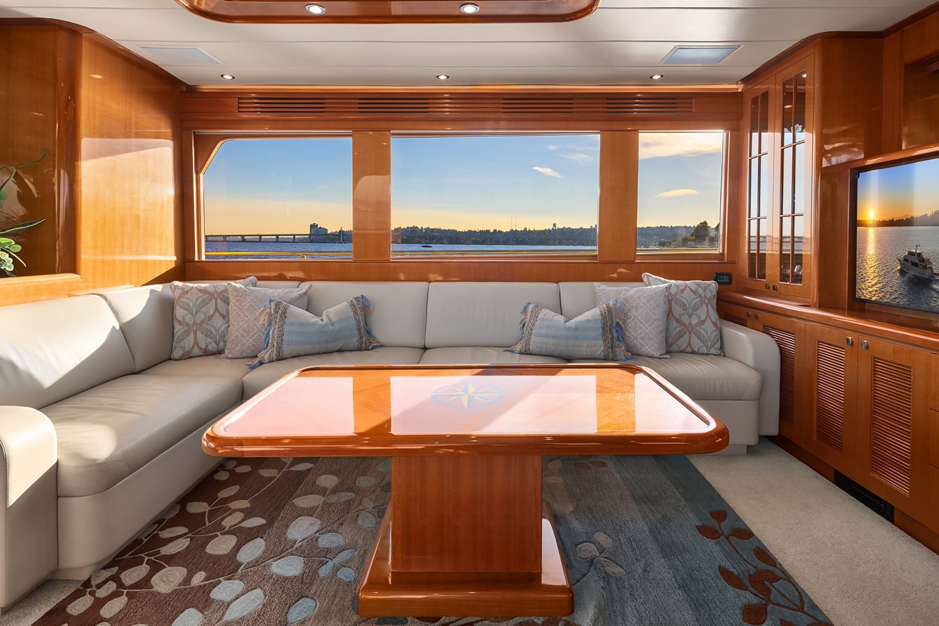Hampton Yachts Motor Yacht LA BELLA VITA II For Sale