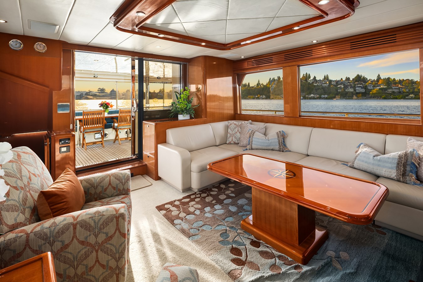 Hampton Yachts Motor Yacht LA BELLA VITA II For Sale