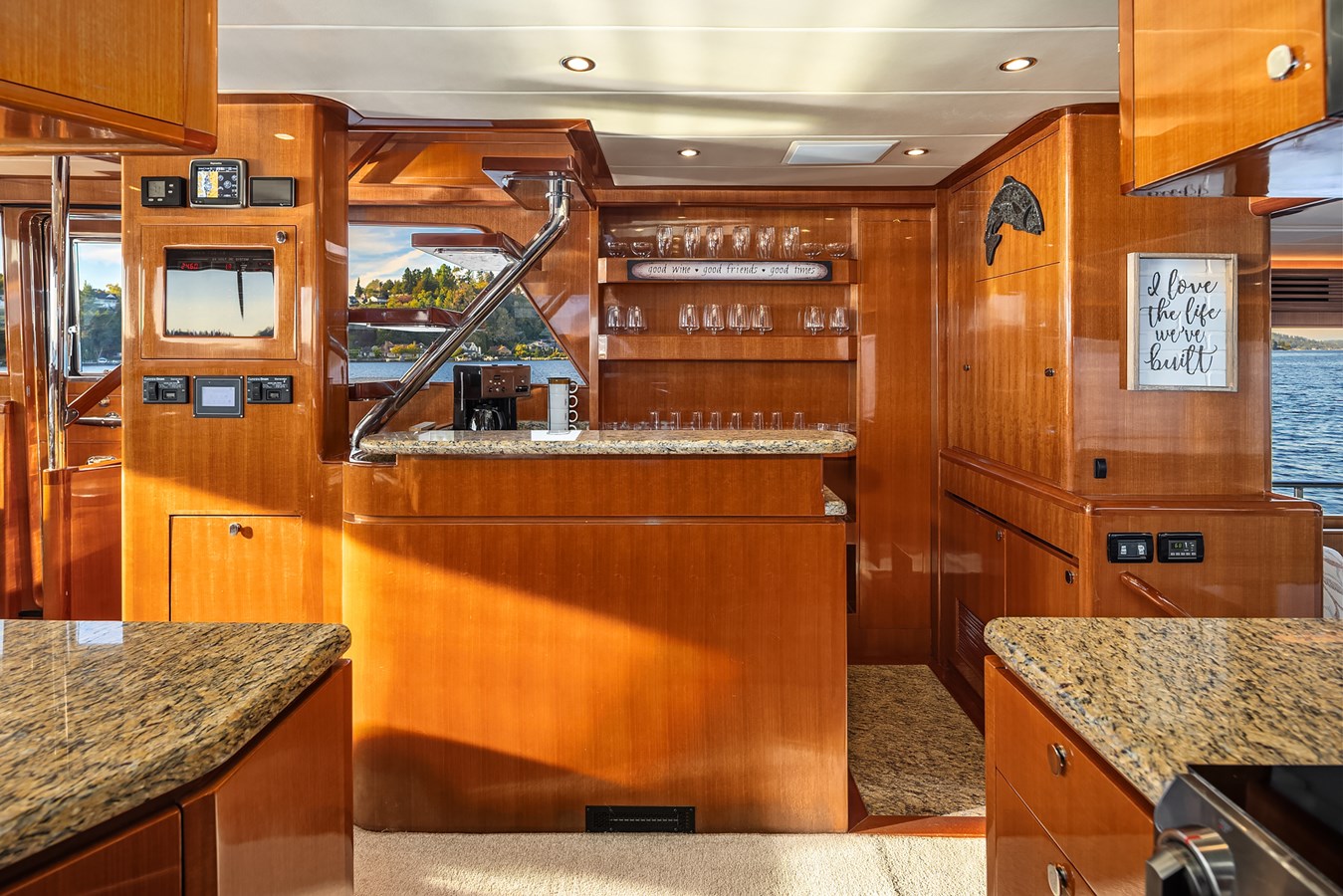 Hampton Yachts Motor Yacht LA BELLA VITA II For Sale