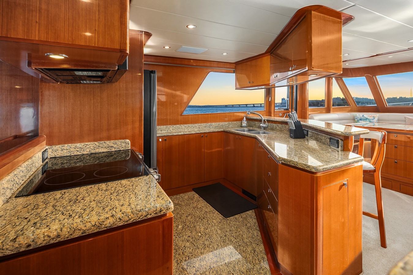 Hampton Yachts Motor Yacht LA BELLA VITA II For Sale