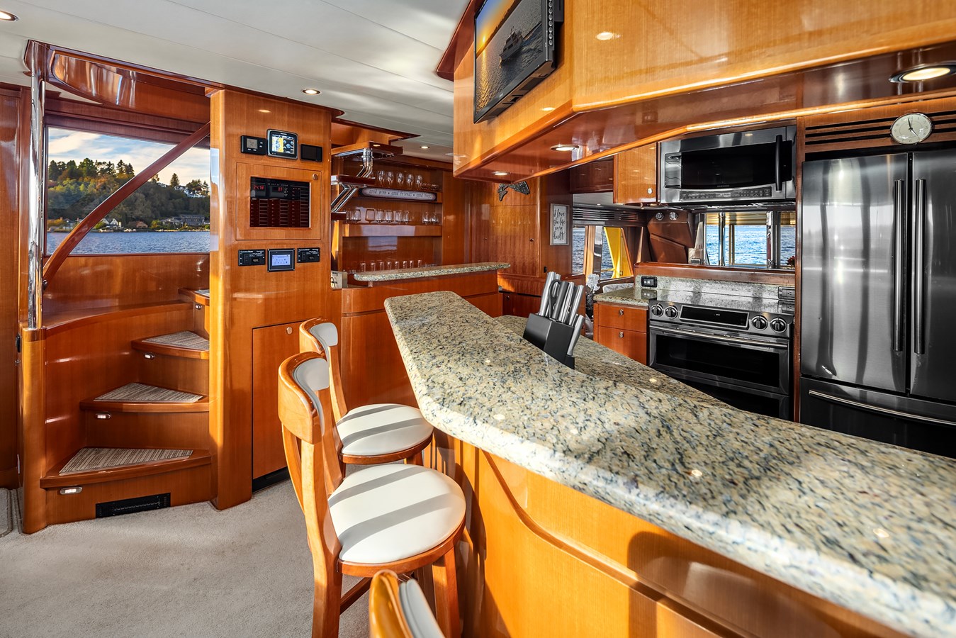 Hampton Yachts Motor Yacht LA BELLA VITA II For Sale