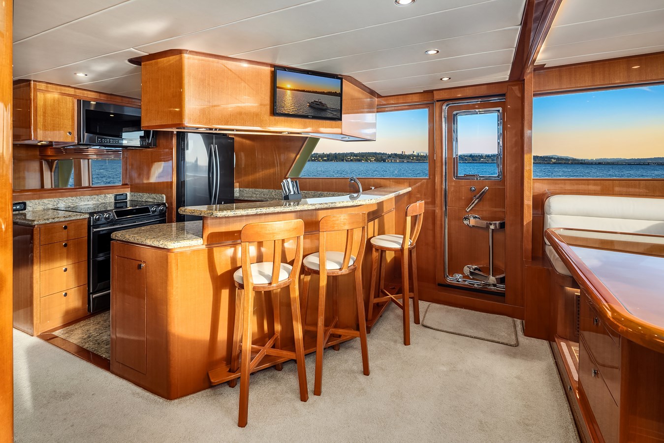Hampton Yachts Motor Yacht LA BELLA VITA II For Sale