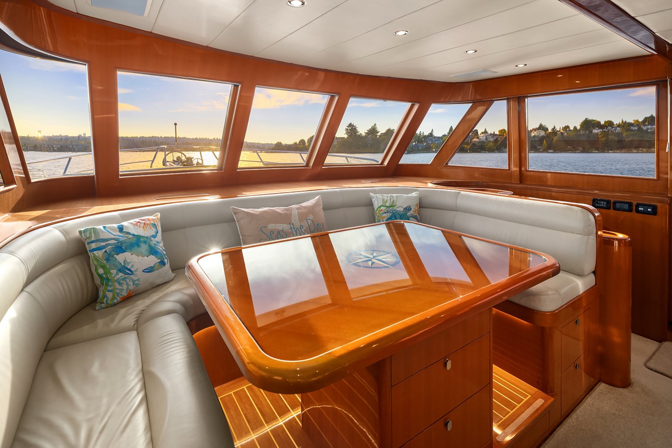 Hampton Yachts Motor Yacht LA BELLA VITA II For Sale