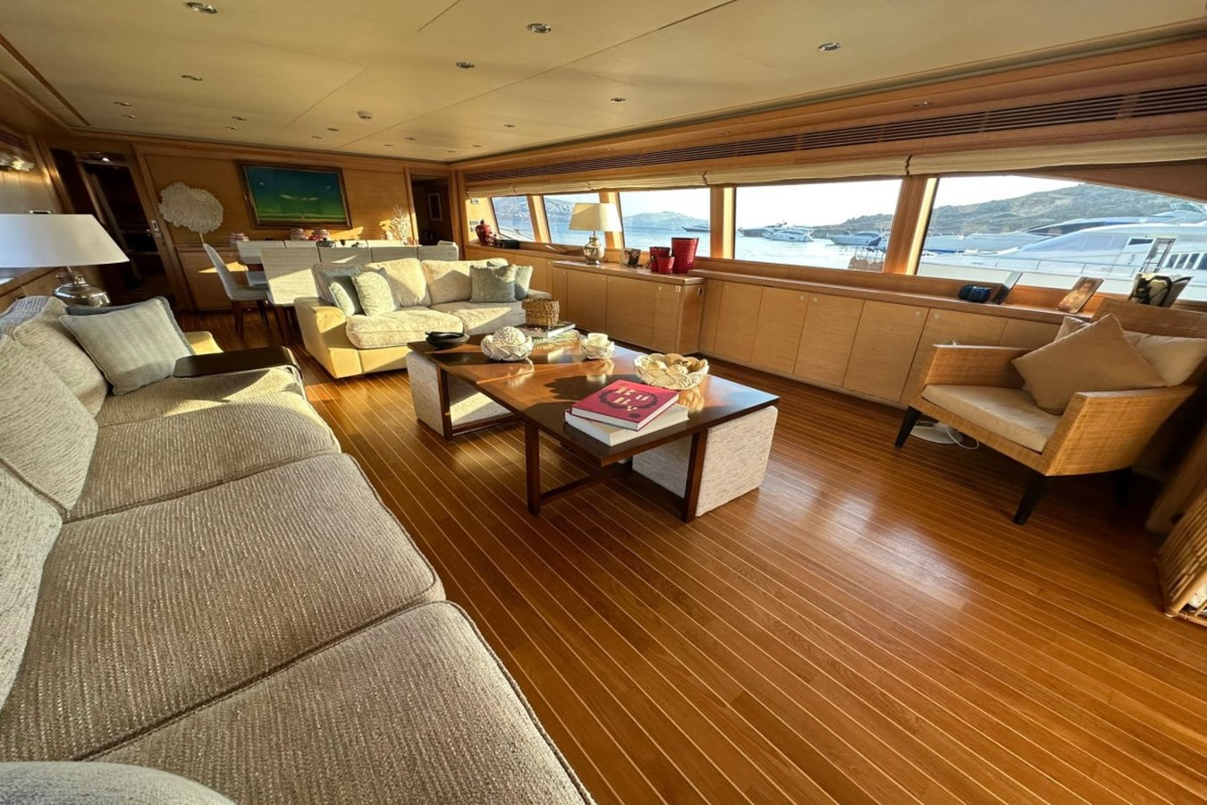 Custom Line Motor Yacht MISS ADO For Sale