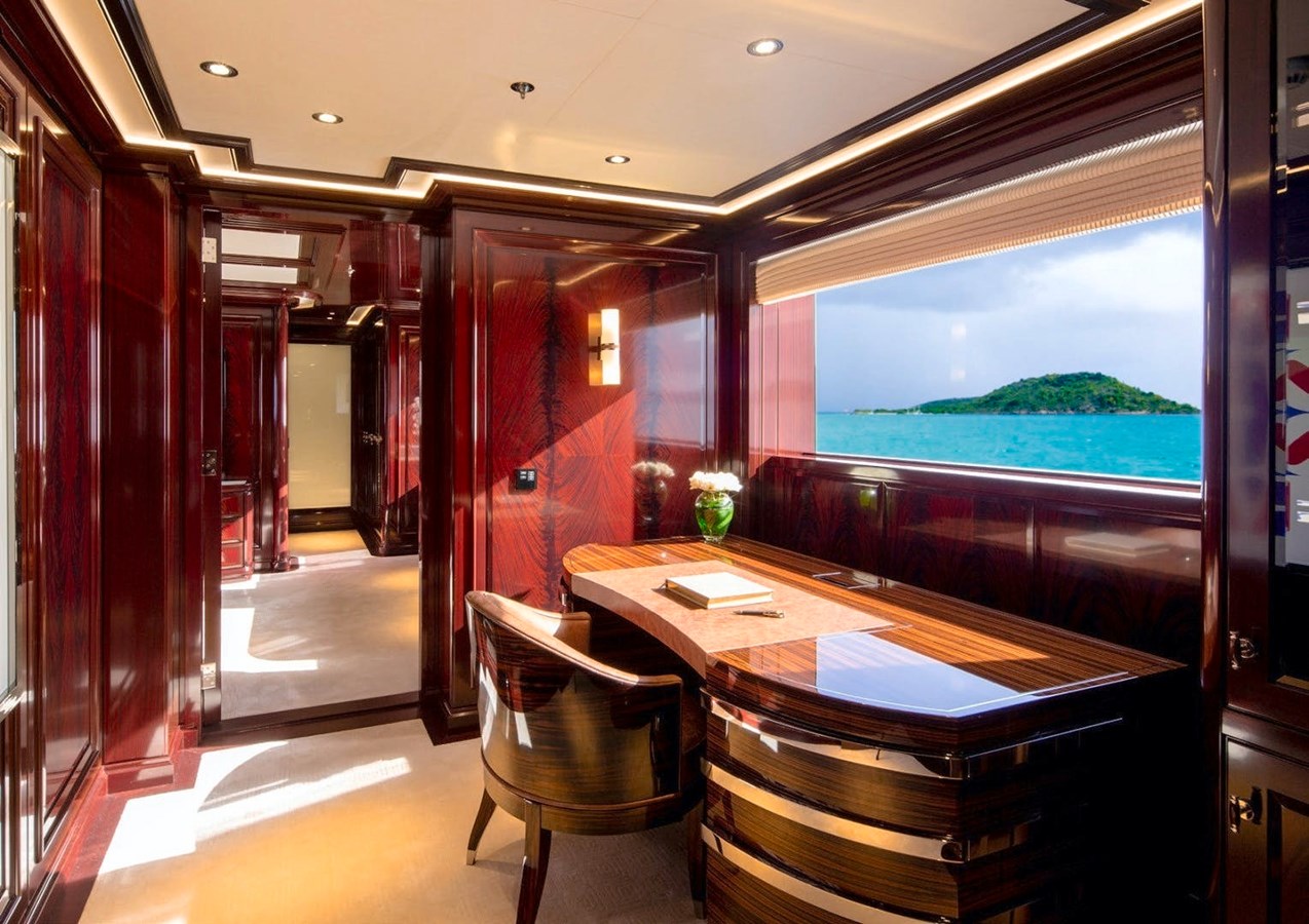 Feadship Motor Yacht ROCK IT For Sale