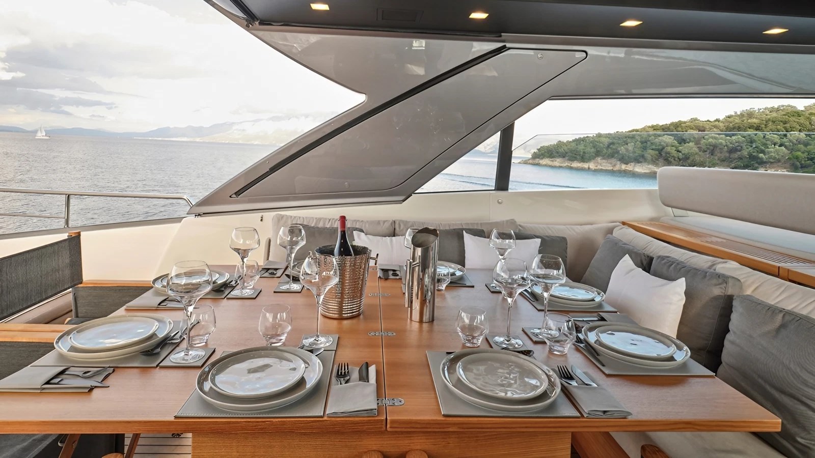 Sanlorenzo Yachts Motor Yacht SAHASA For Sale