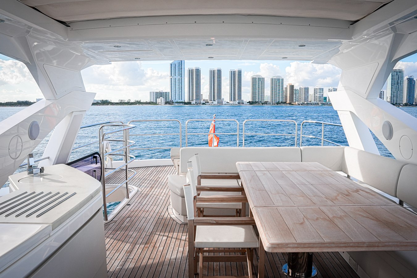 Sunseeker Motor Yacht SOLAIRE For Sale