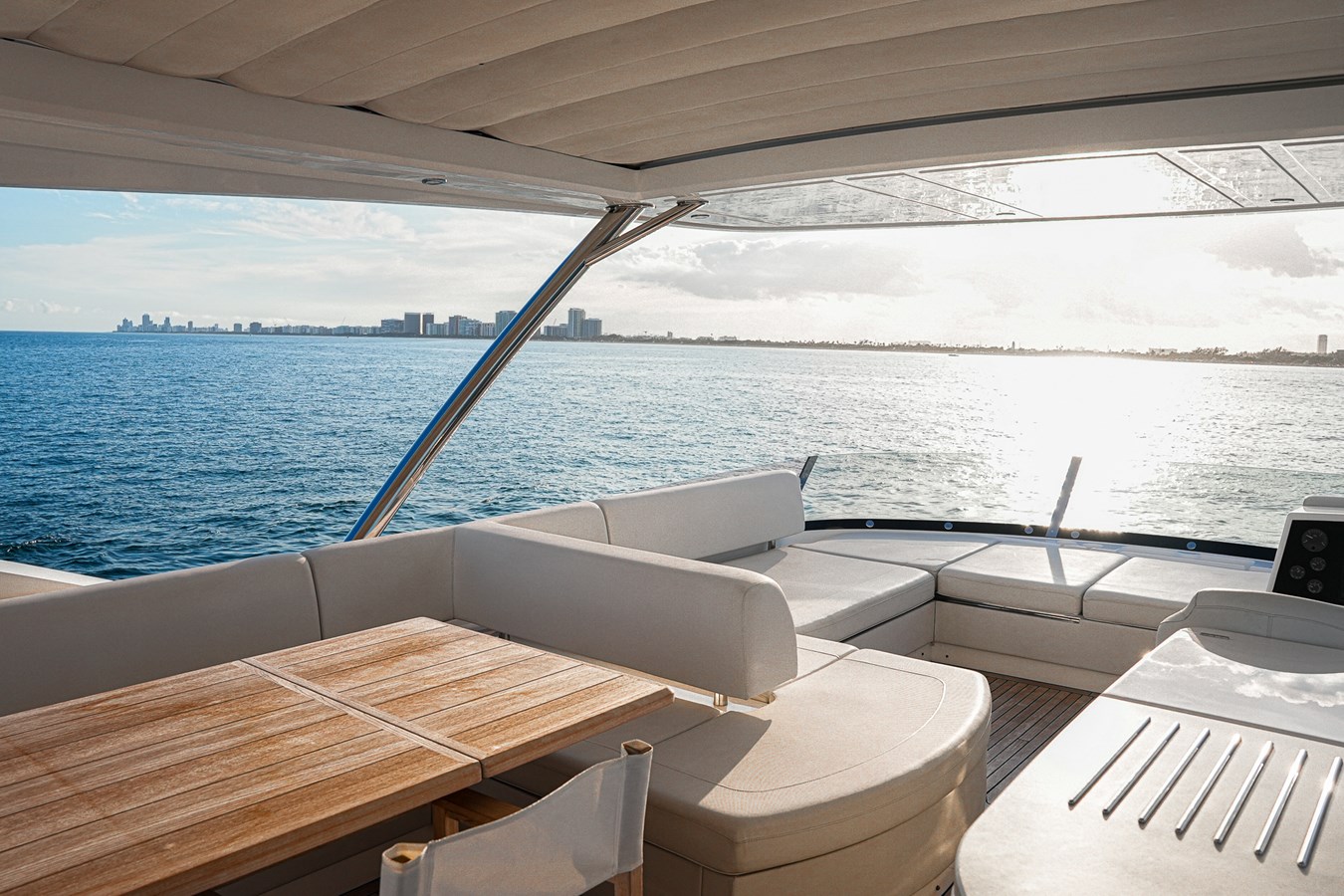 Sunseeker Motor Yacht SOLAIRE For Sale