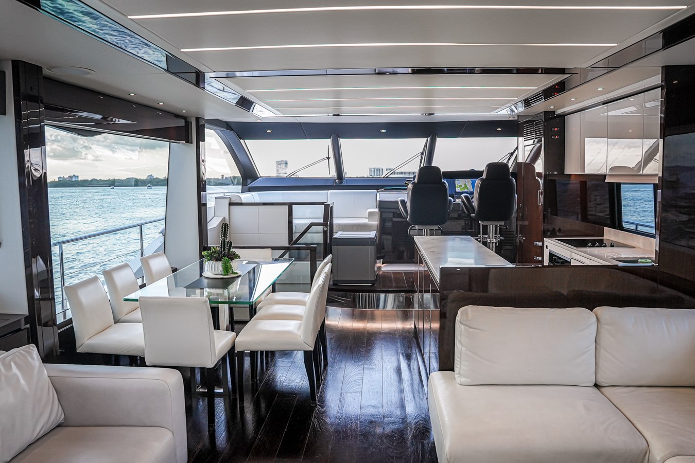 Sunseeker Motor Yacht SOLAIRE For Sale