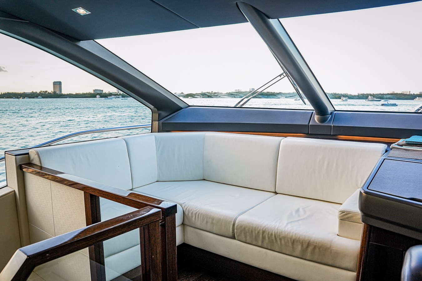 Sunseeker Motor Yacht SOLAIRE For Sale
