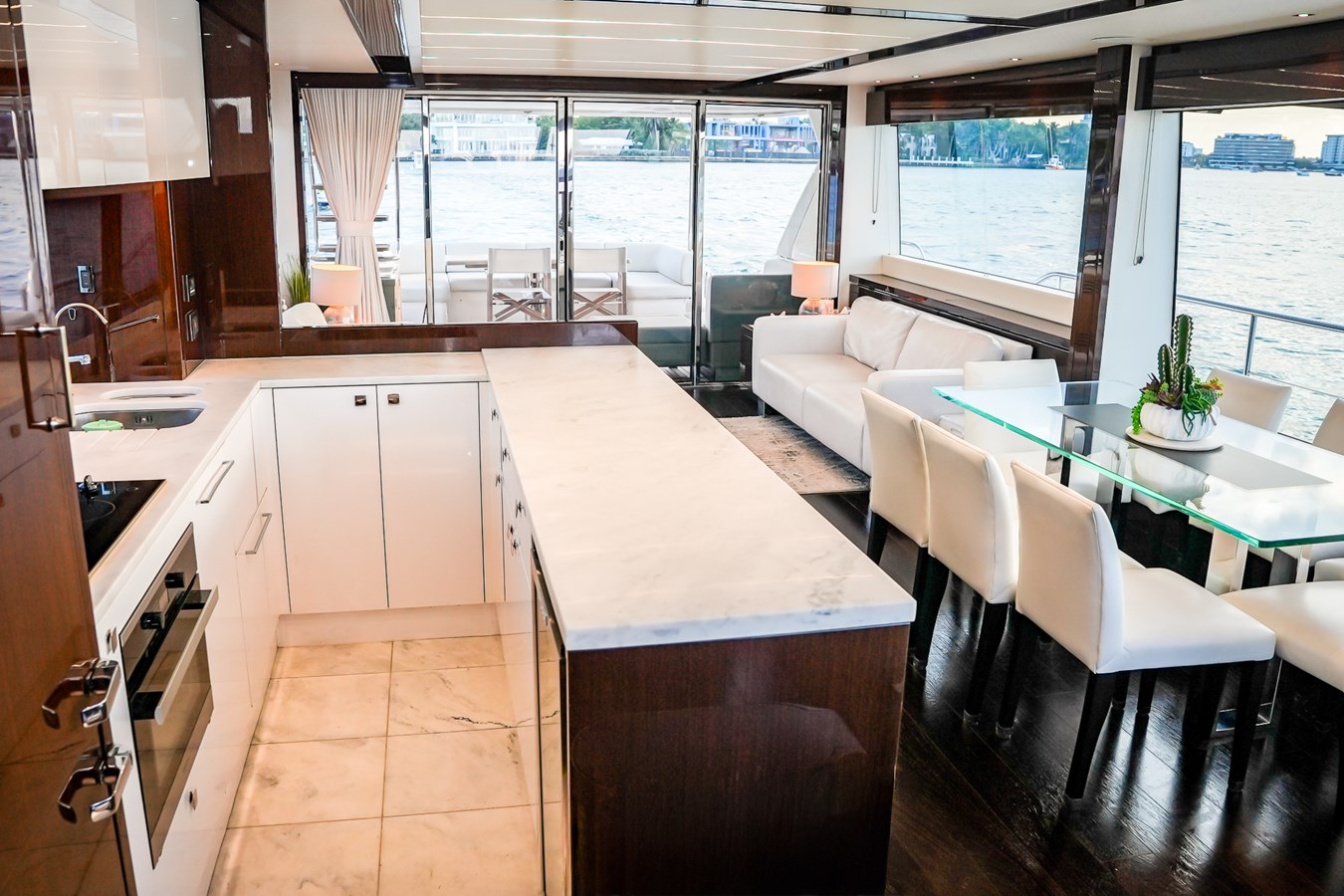 Sunseeker Motor Yacht SOLAIRE For Sale