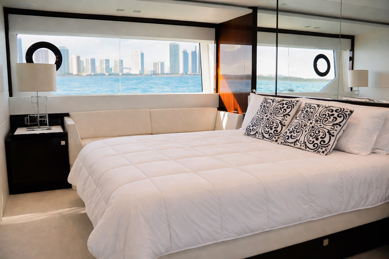 Sunseeker Motor Yacht SOLAIRE For Sale