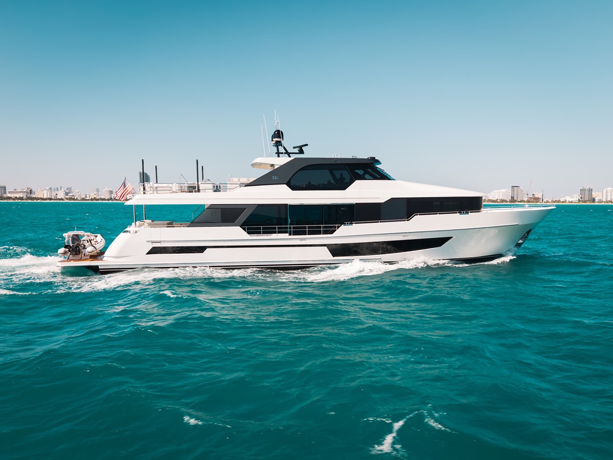 Ocean Alexander Motor Yacht LA-LA-LA For Sale