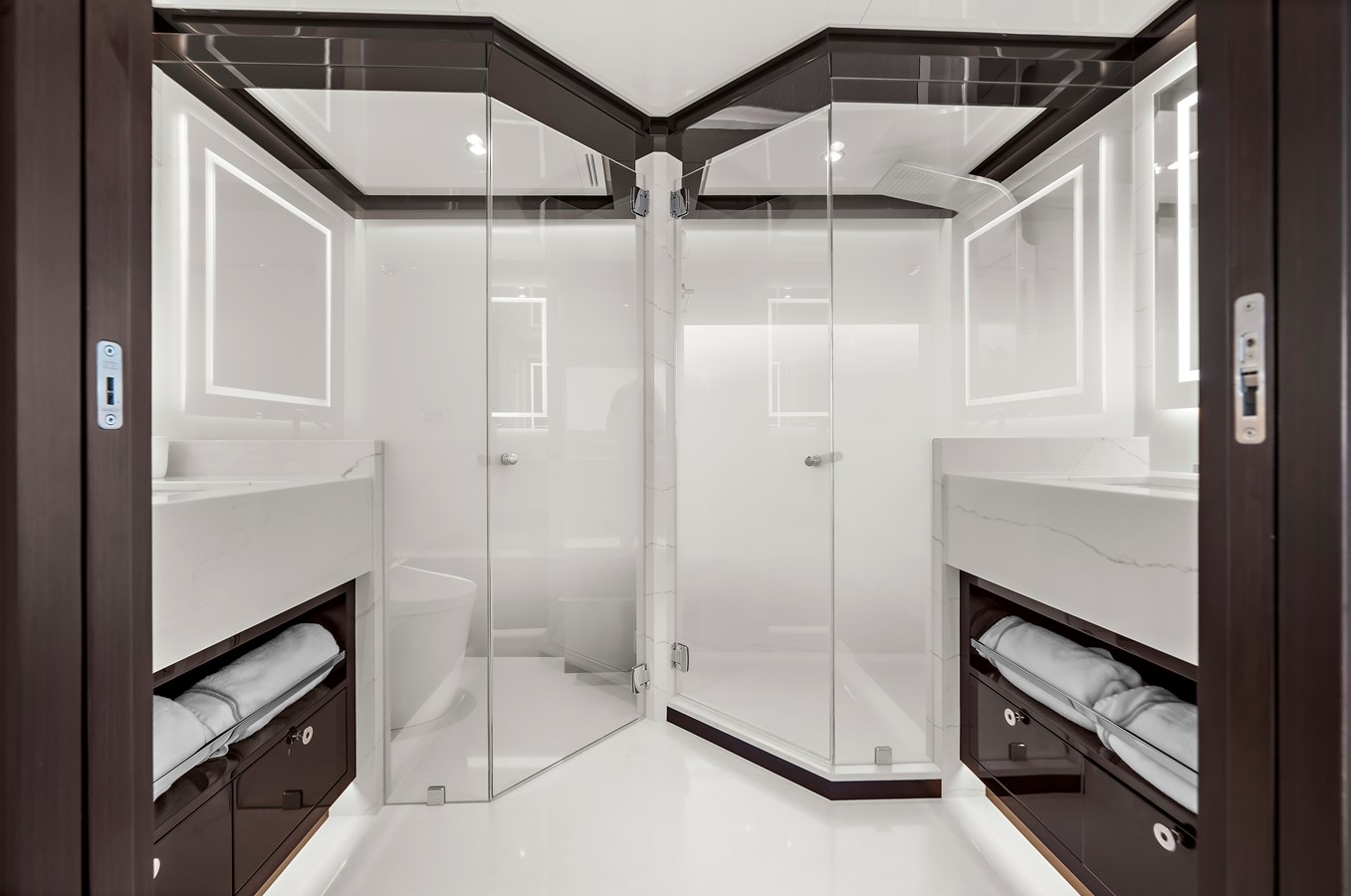 Ocean Alexander Motor Yacht LA-LA-LA For Sale