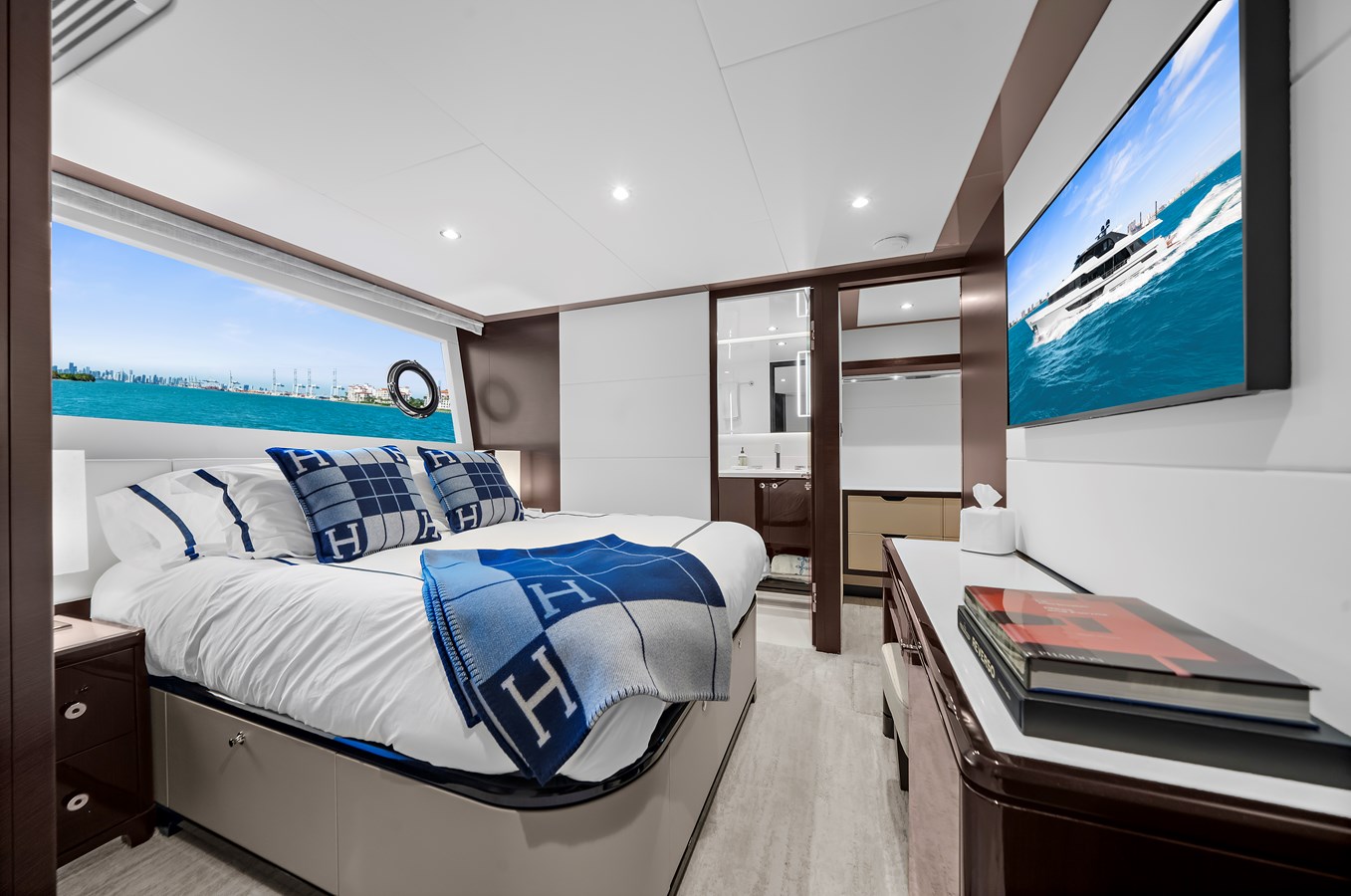 Ocean Alexander Motor Yacht LA-LA-LA For Sale