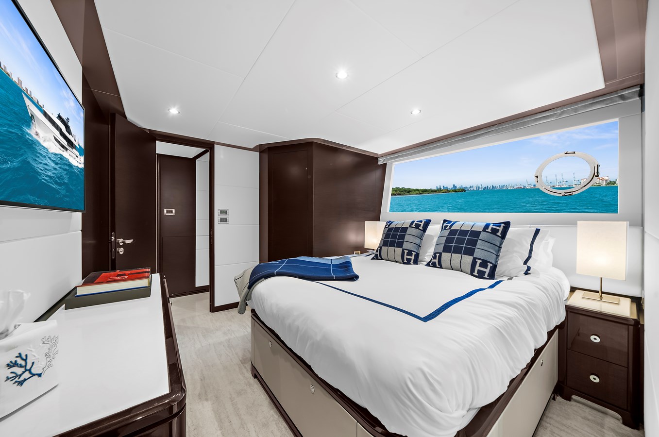 Ocean Alexander Motor Yacht LA-LA-LA For Sale