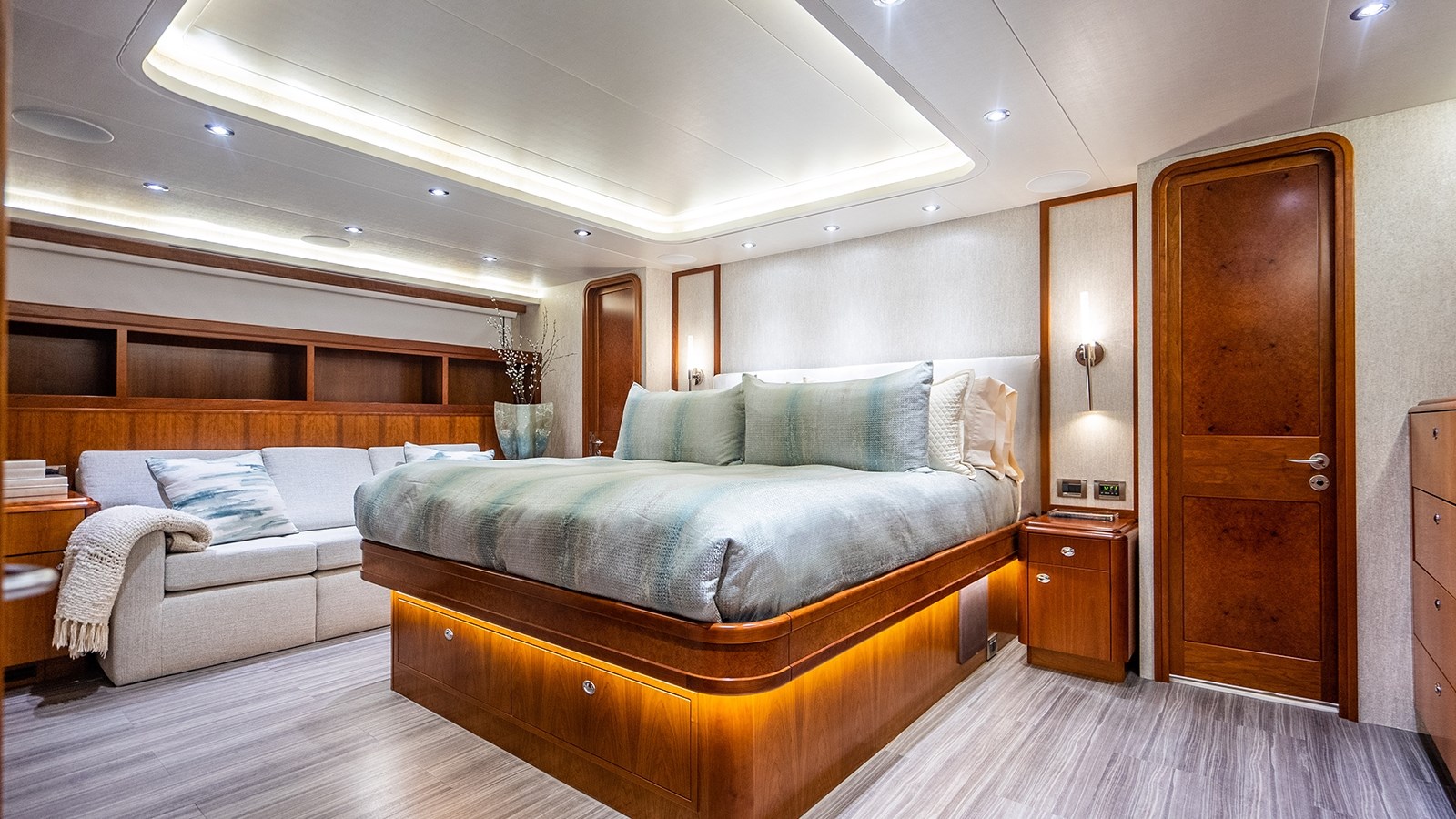 Westport Motor Yacht KEMOSABE For Sale
