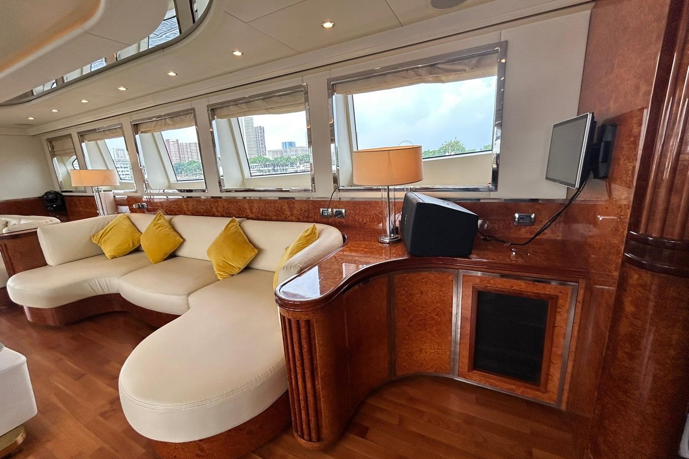 Versilcraft Motor Yacht Sunshine For Sale