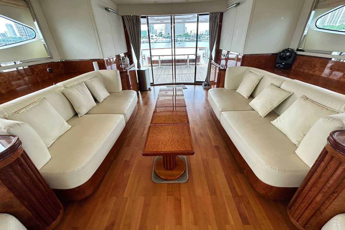 Versilcraft Motor Yacht Sunshine For Sale