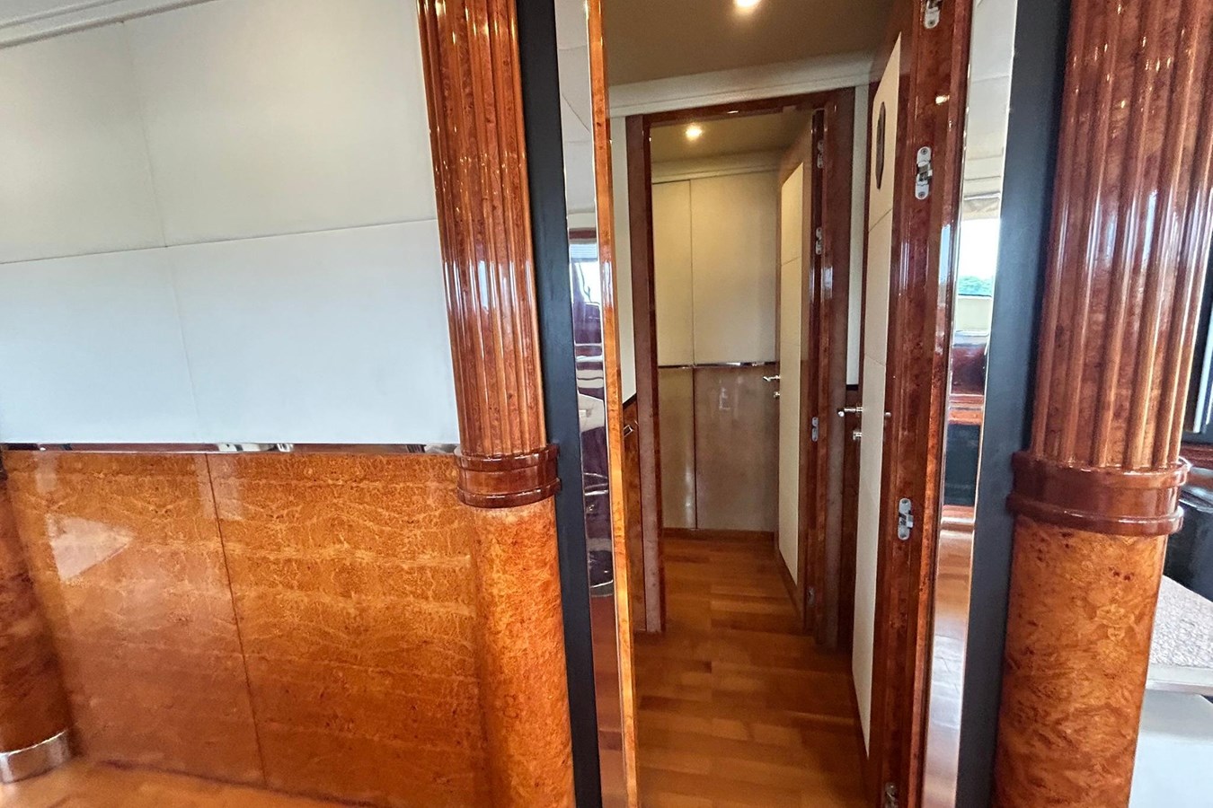 Versilcraft Motor Yacht Sunshine For Sale