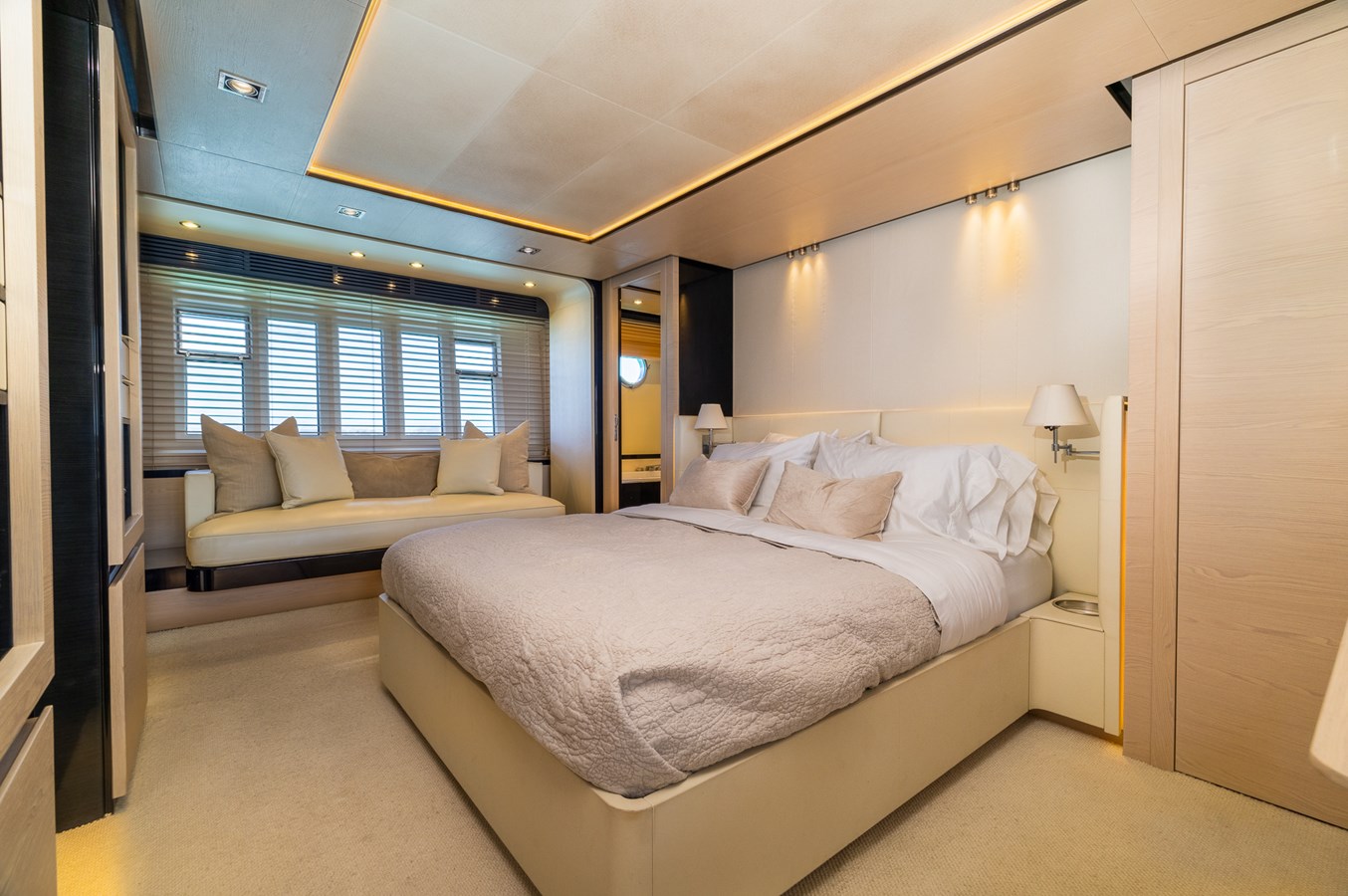 Azimut Yachts Motor Yacht SABI For Sale