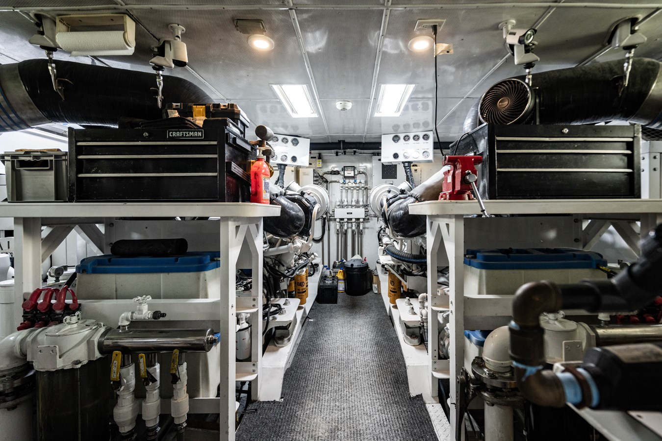 Broward Motor Yacht IRON LADY For Sale