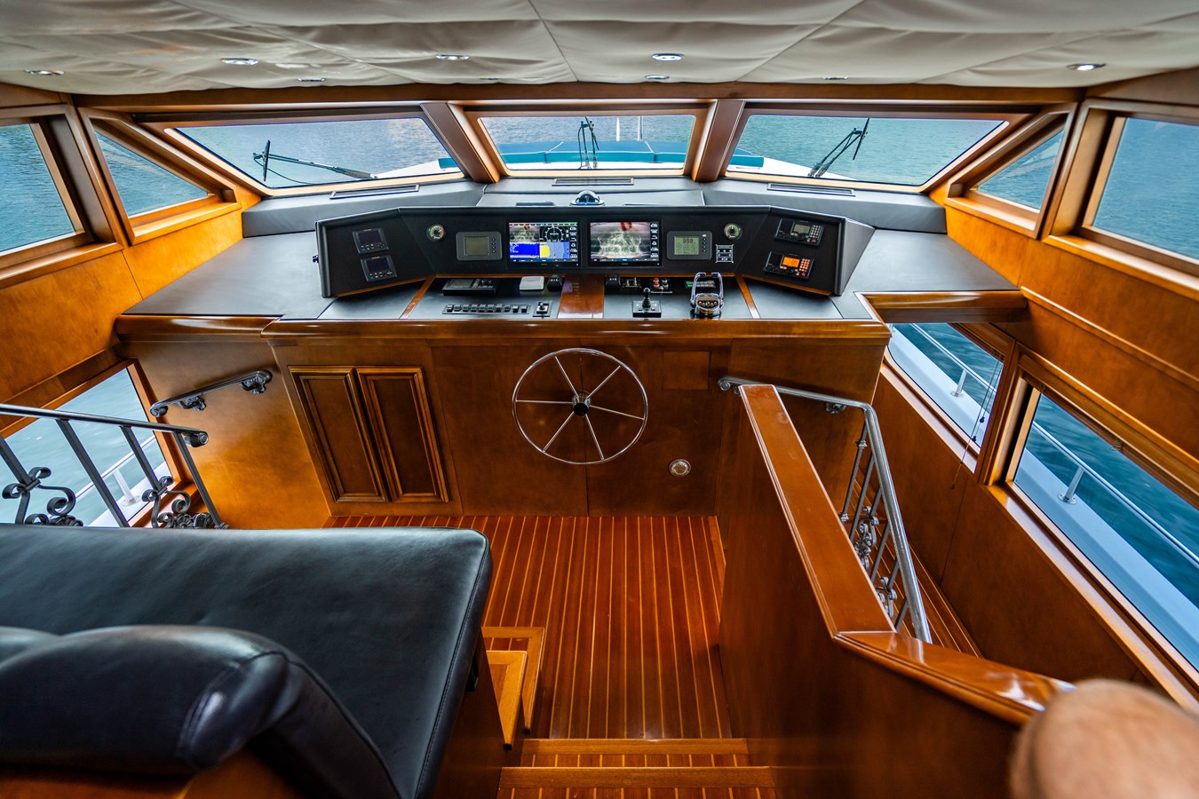 Broward Motor Yacht IRON LADY For Sale