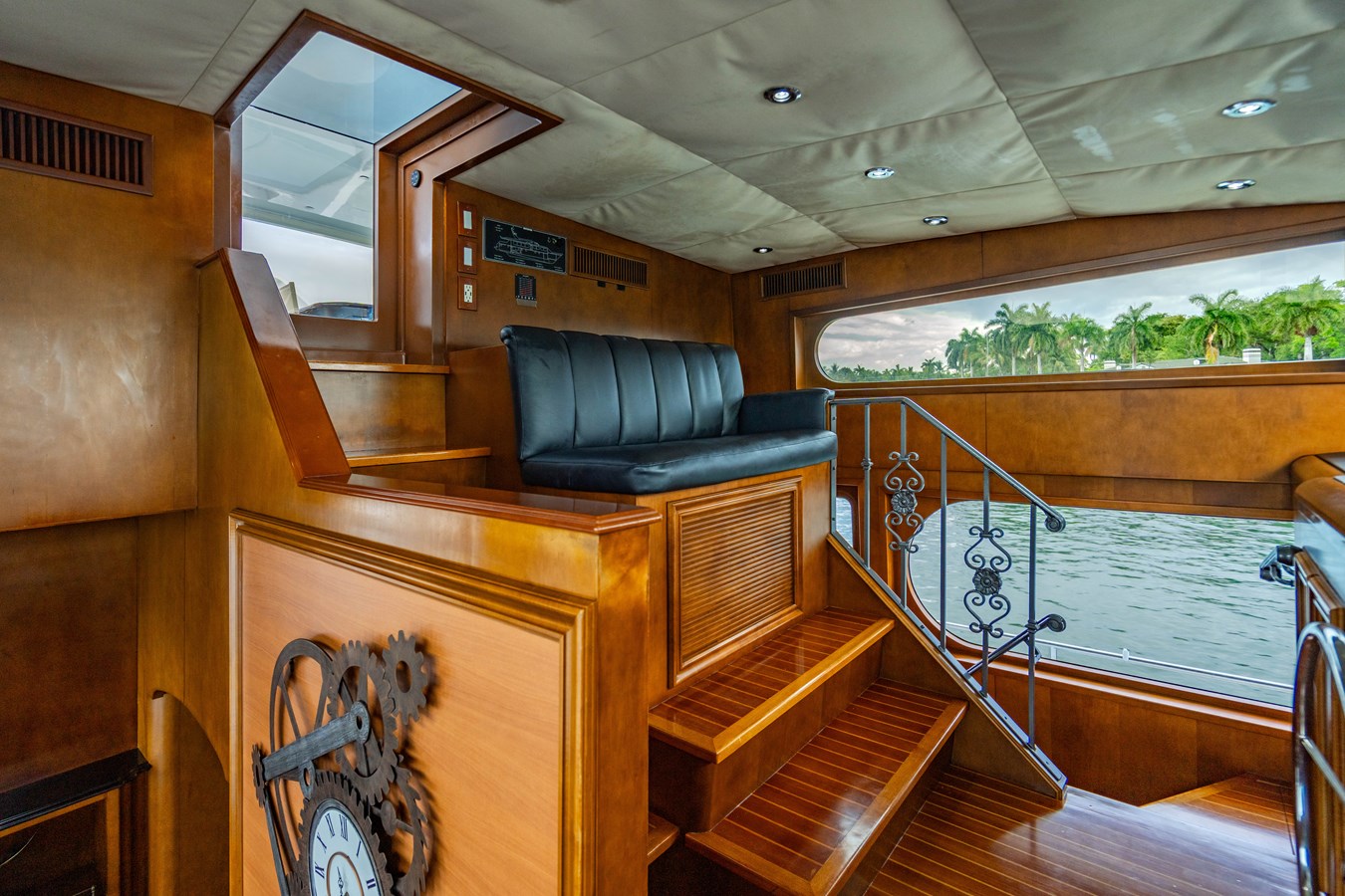 Broward Motor Yacht IRON LADY For Sale