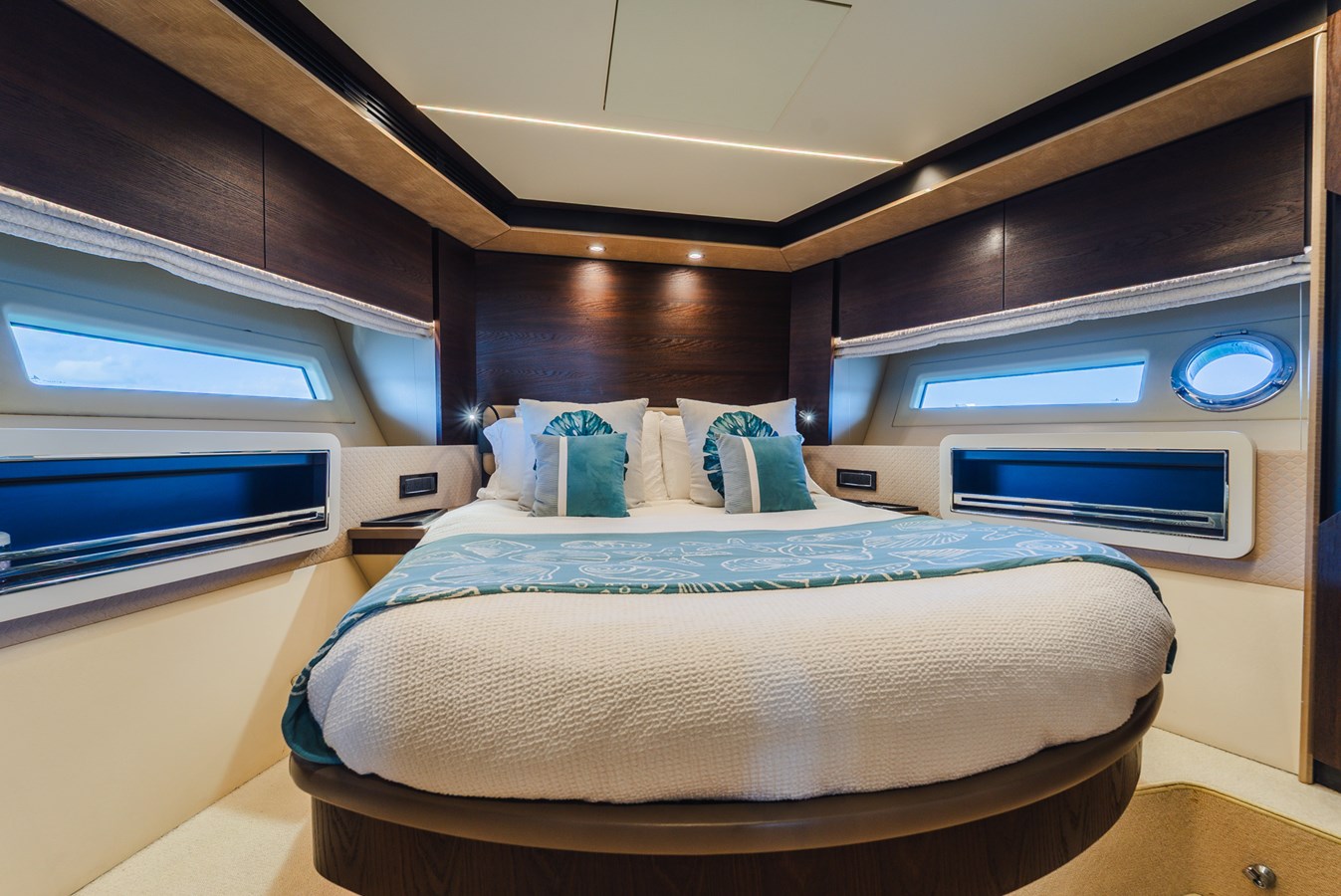 Azimut Yachts Motor Yacht CLASS DISMISSED For Sale