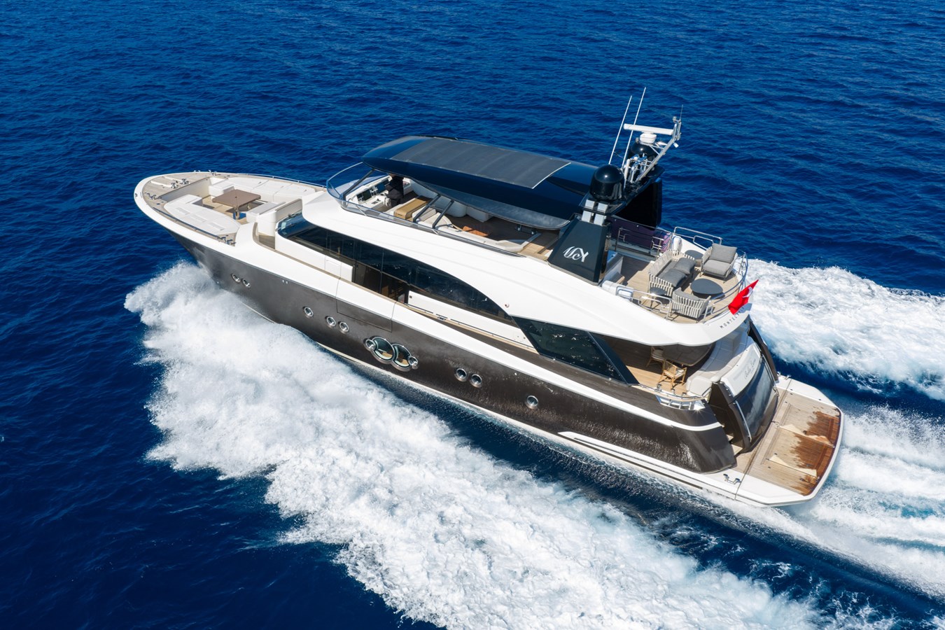 Monte Carlo Yachts Motor Yacht BELLA LUNA For Sale