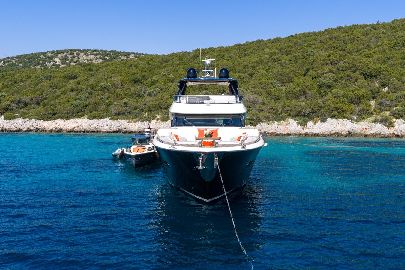 Monte Carlo Yachts Motor Yacht BELLA LUNA For Sale