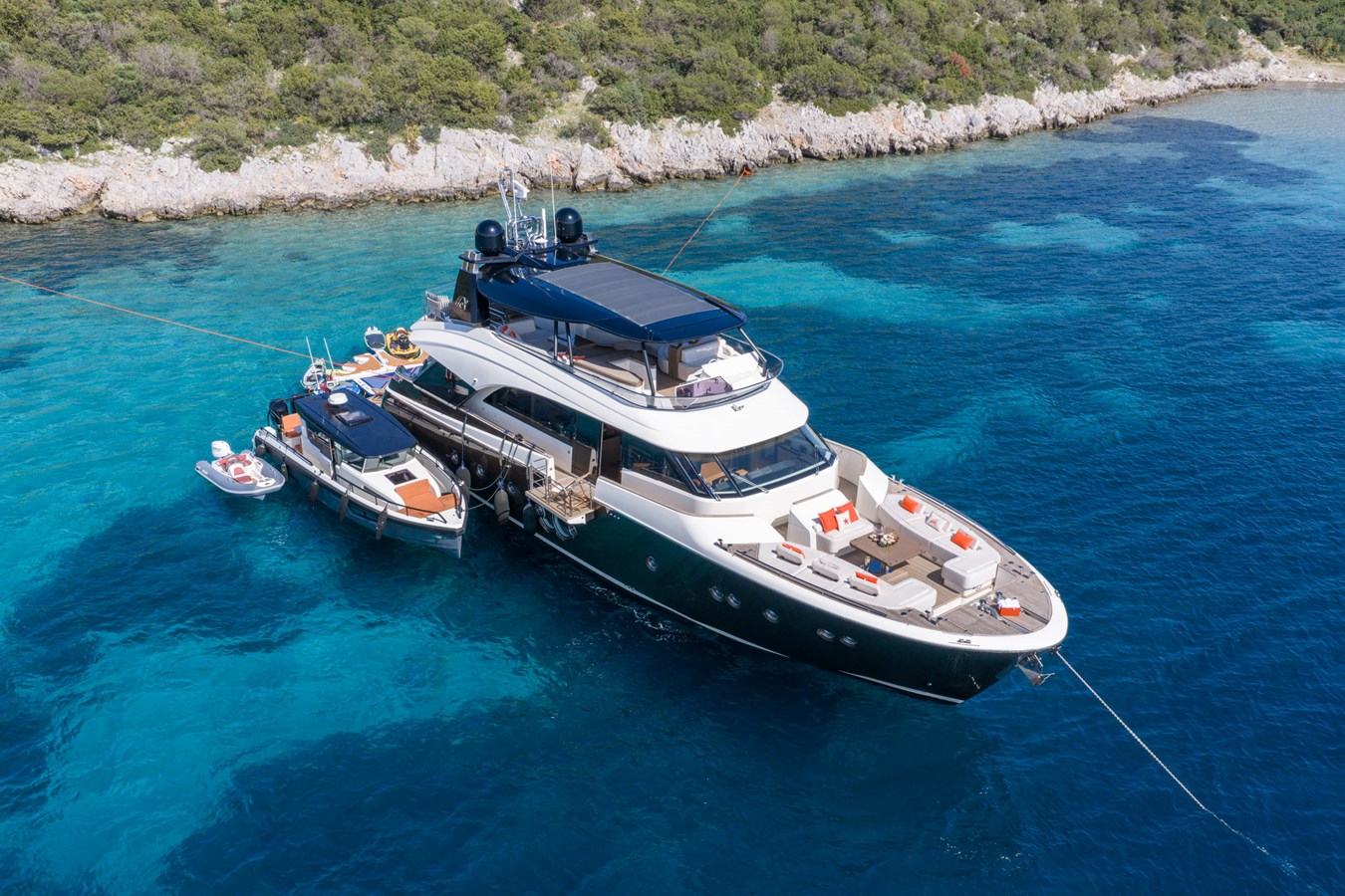 Monte Carlo Yachts Motor Yacht BELLA LUNA For Sale