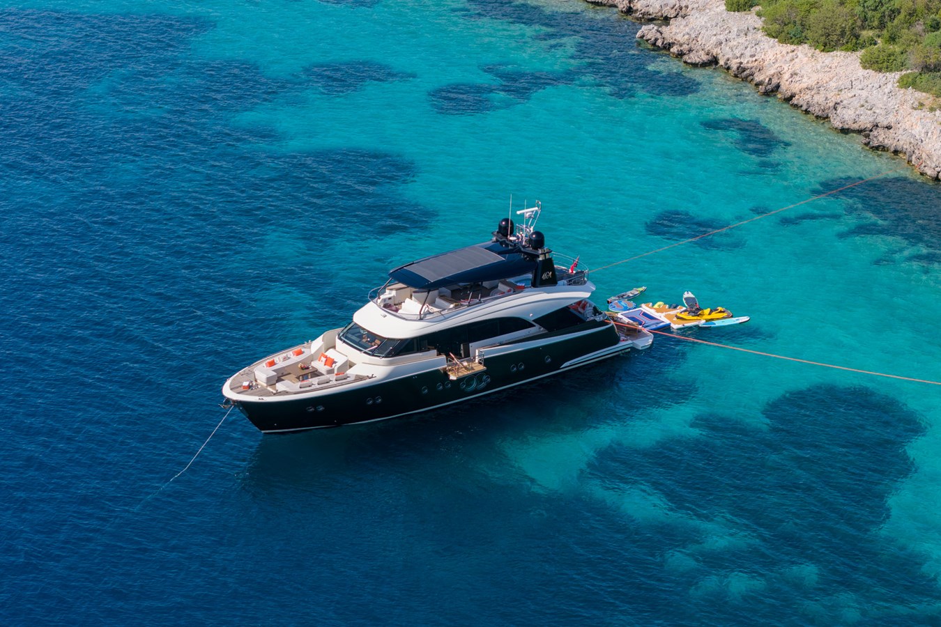 Monte Carlo Yachts Motor Yacht BELLA LUNA For Sale