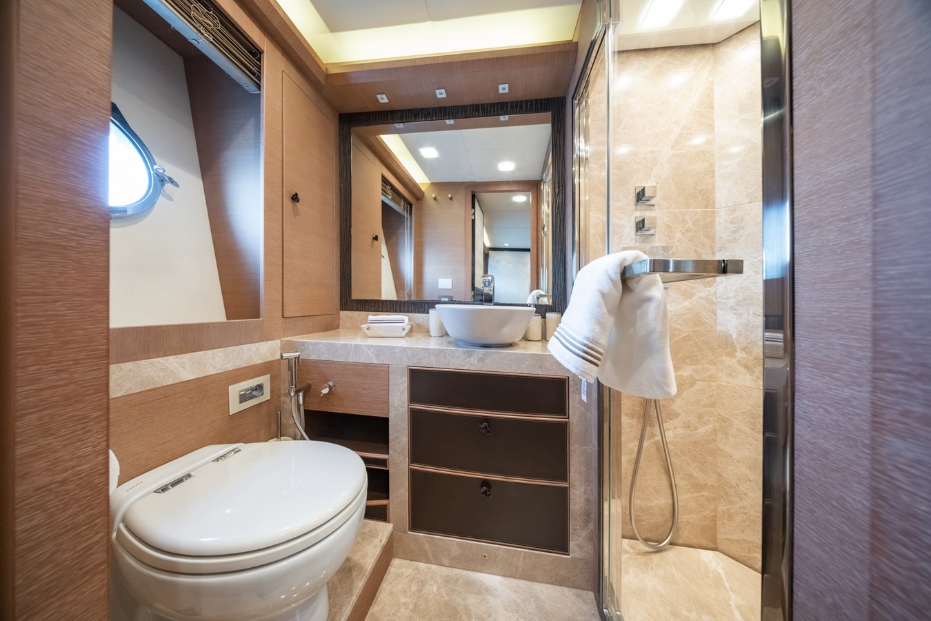 Monte Carlo Yachts Motor Yacht BELLA LUNA For Sale