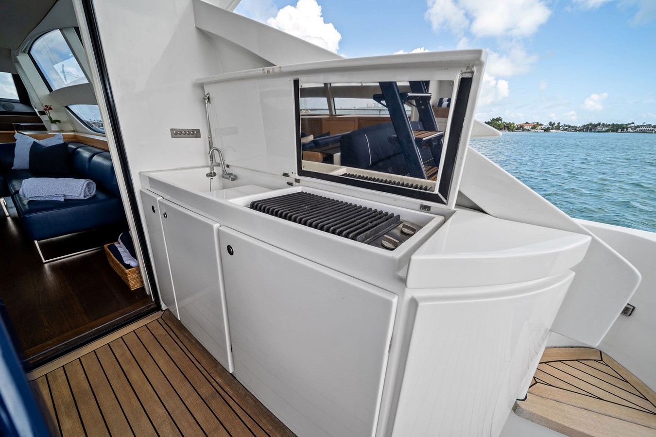 Pershing Motor Yacht DOROTHY ANN For Sale