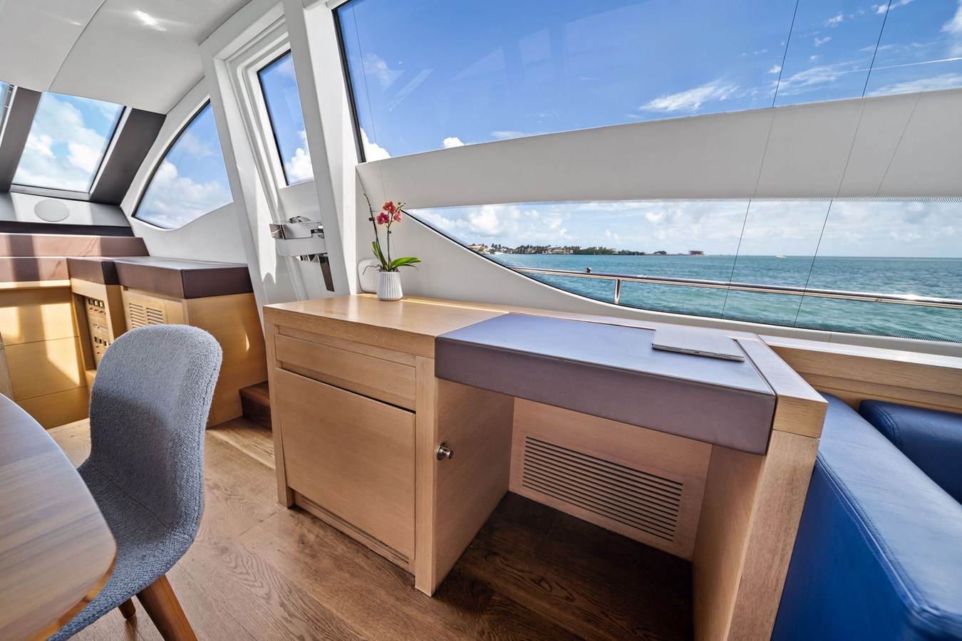 Pershing Motor Yacht DOROTHY ANN For Sale