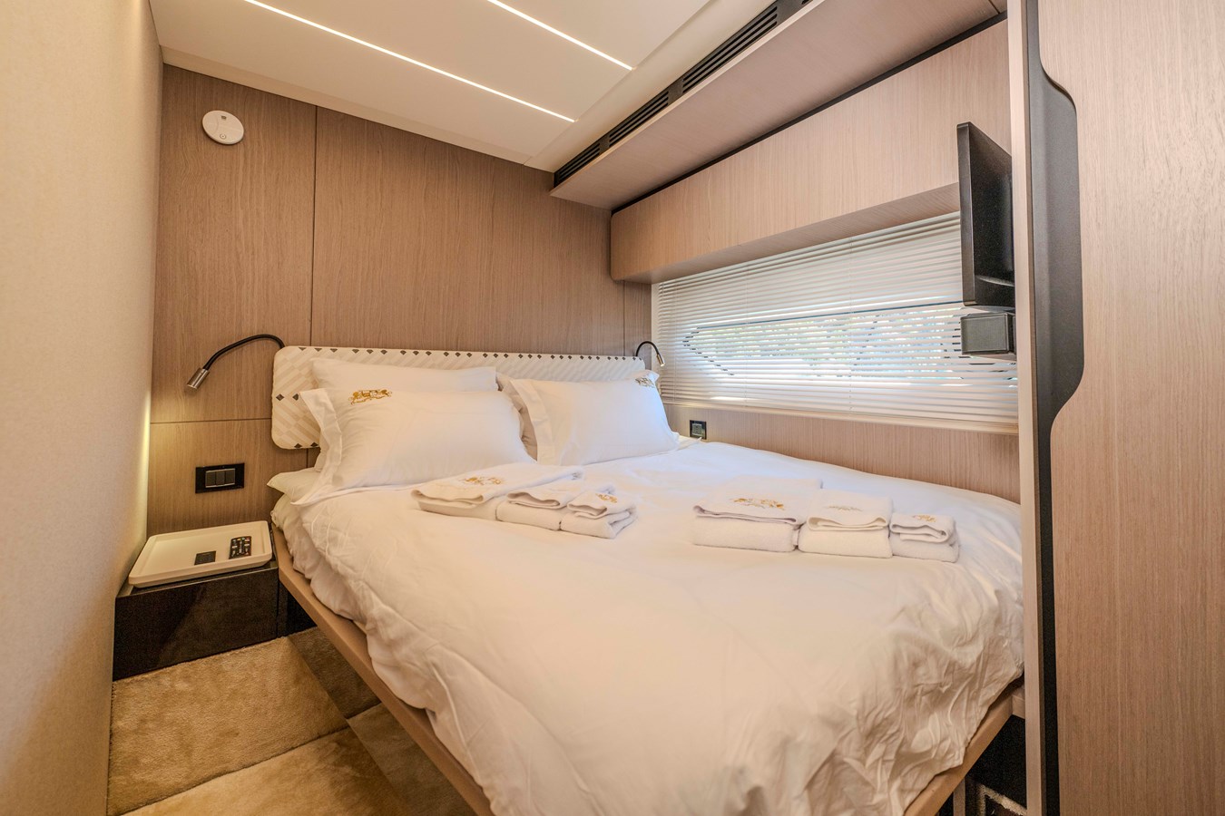 Azimut Yachts Motor Yacht CELEBRATE LIFE For Sale