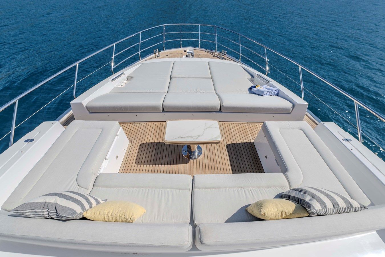 Azimut Yachts Motor Yacht CELEBRATE LIFE For Sale