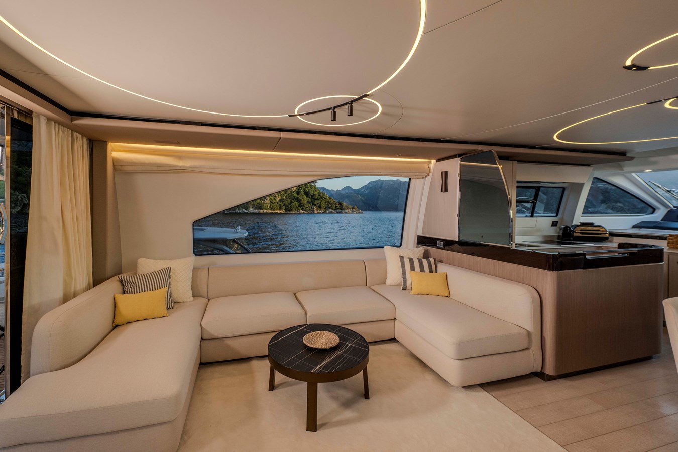 Azimut Yachts Motor Yacht CELEBRATE LIFE For Sale
