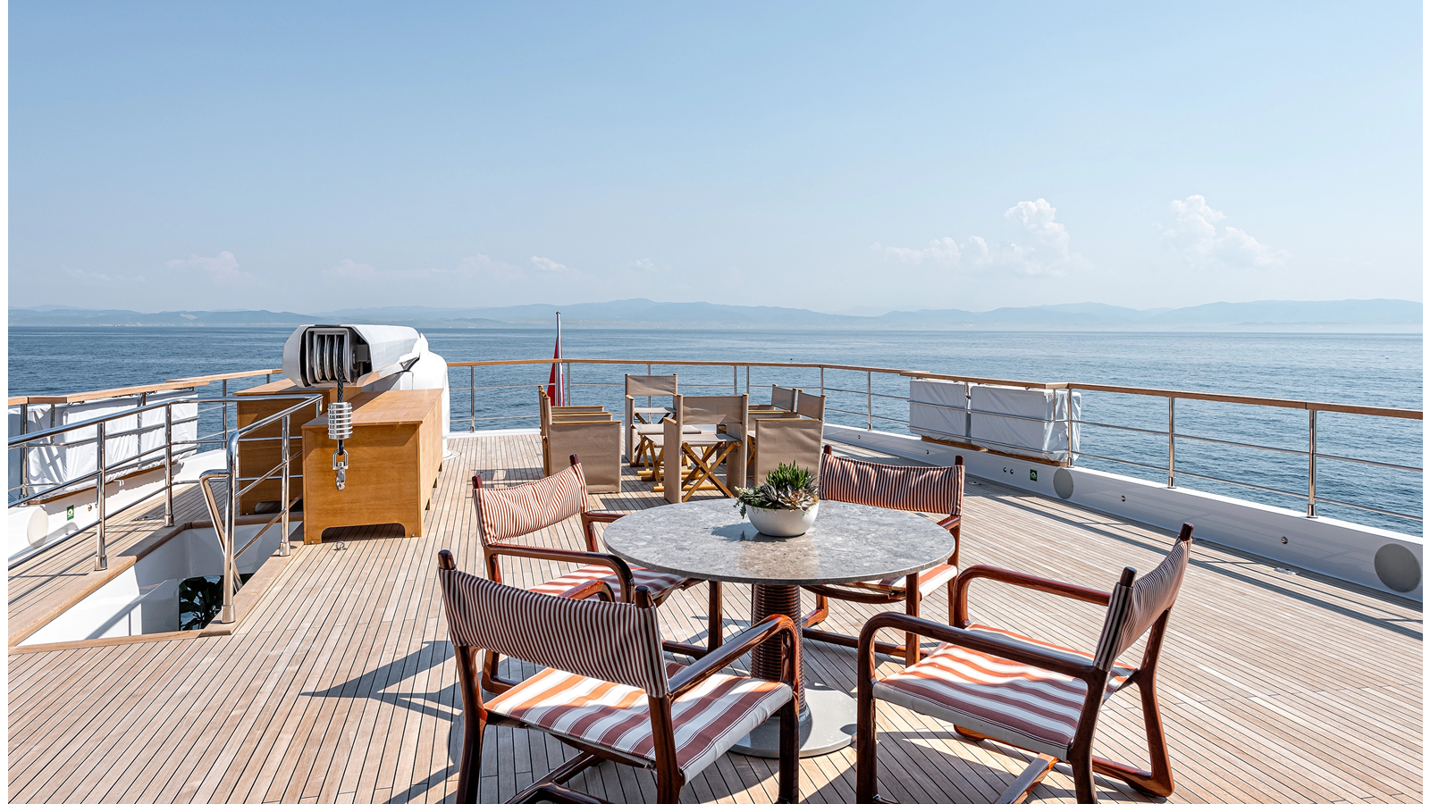 Numarine Motor Yacht ONE ZERO For Sale