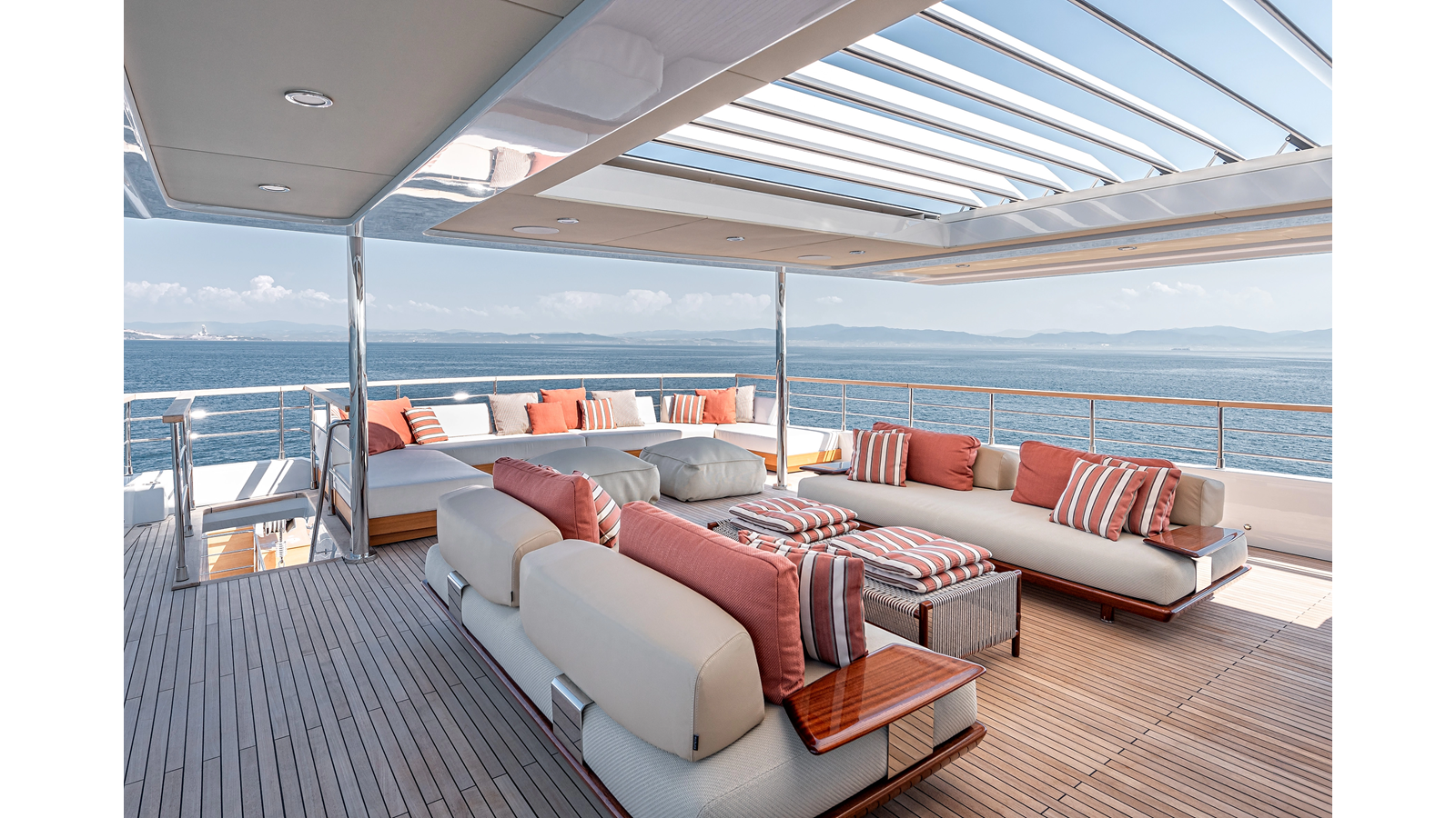 Numarine Motor Yacht ONE ZERO For Sale