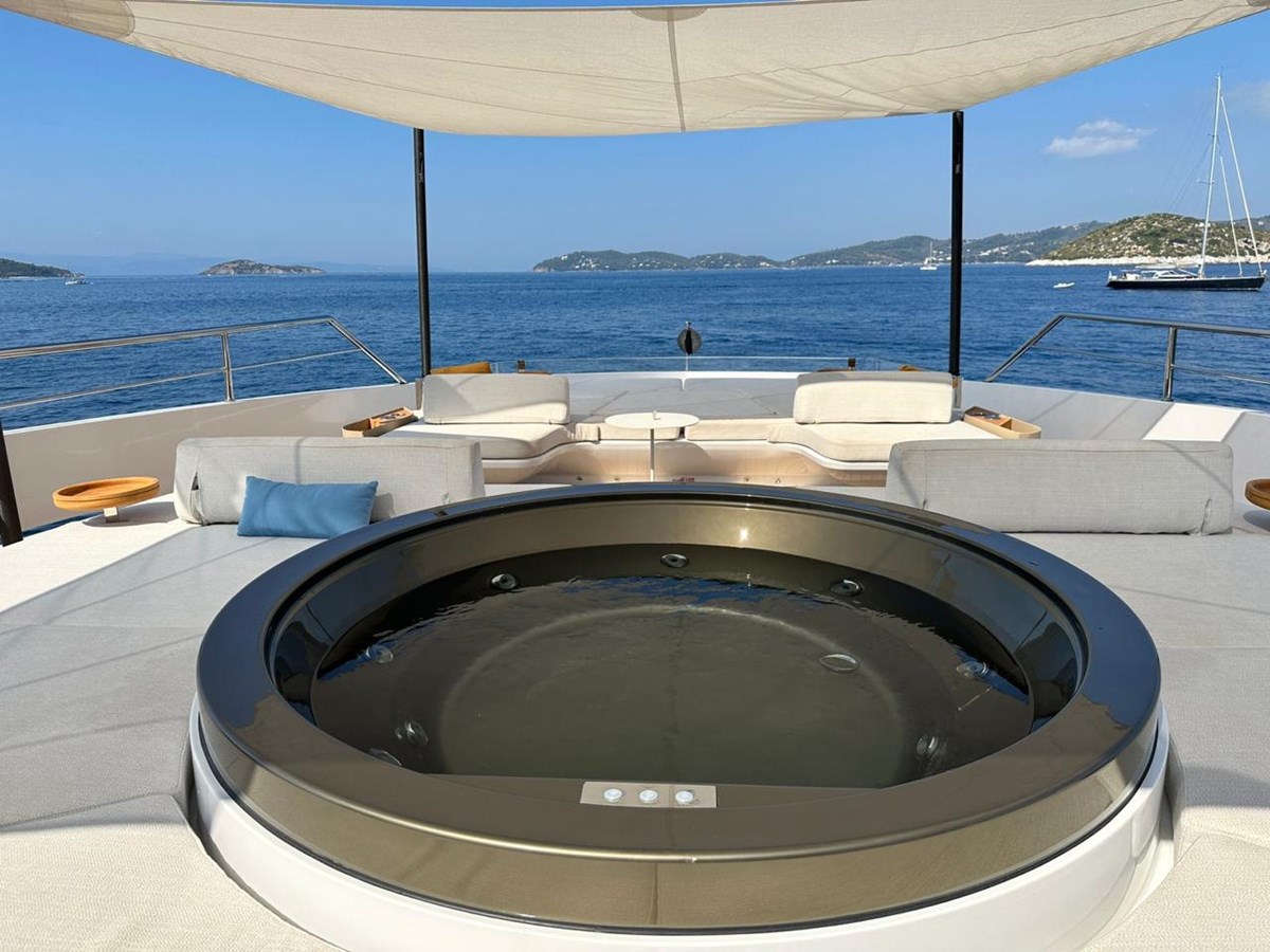 Azimut Yachts Motor Yacht SHABBY For Sale