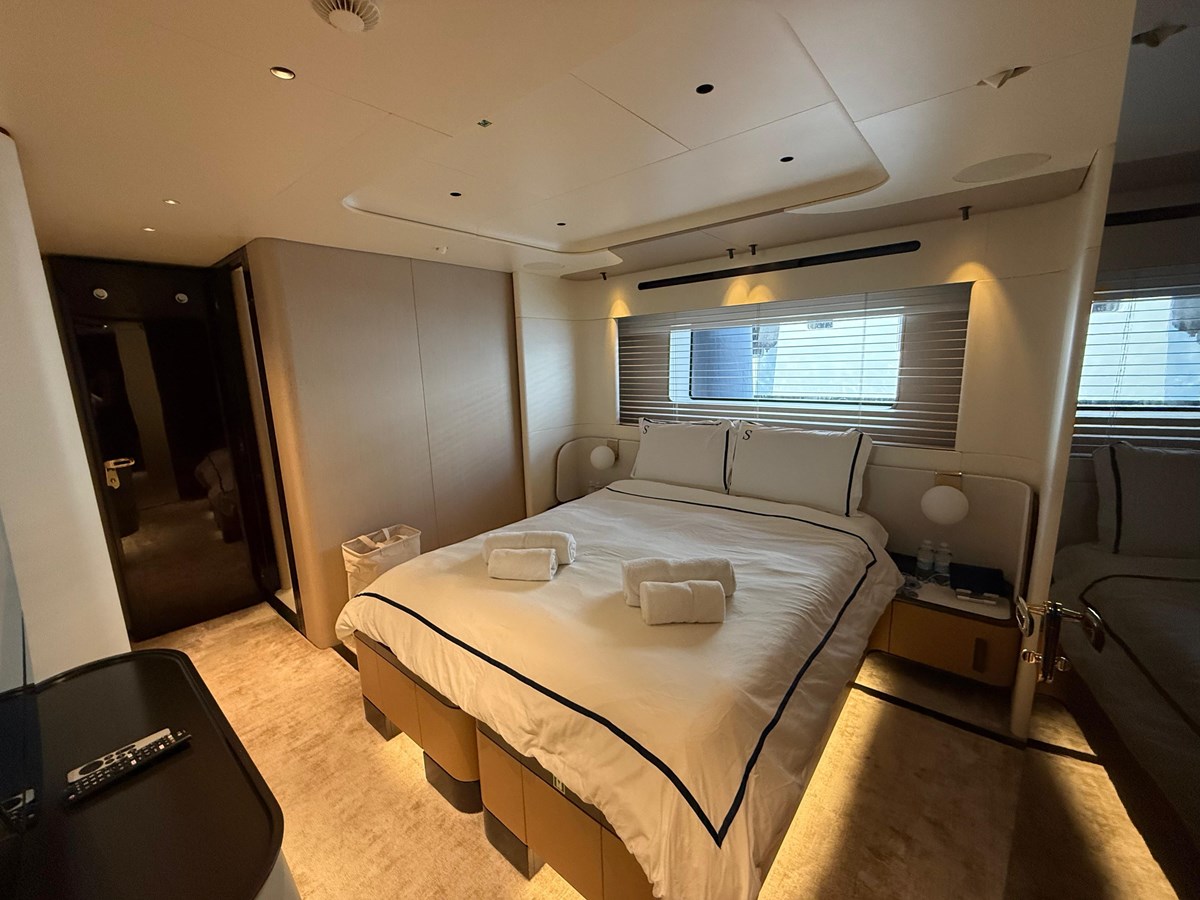Azimut Yachts Motor Yacht SHABBY For Sale