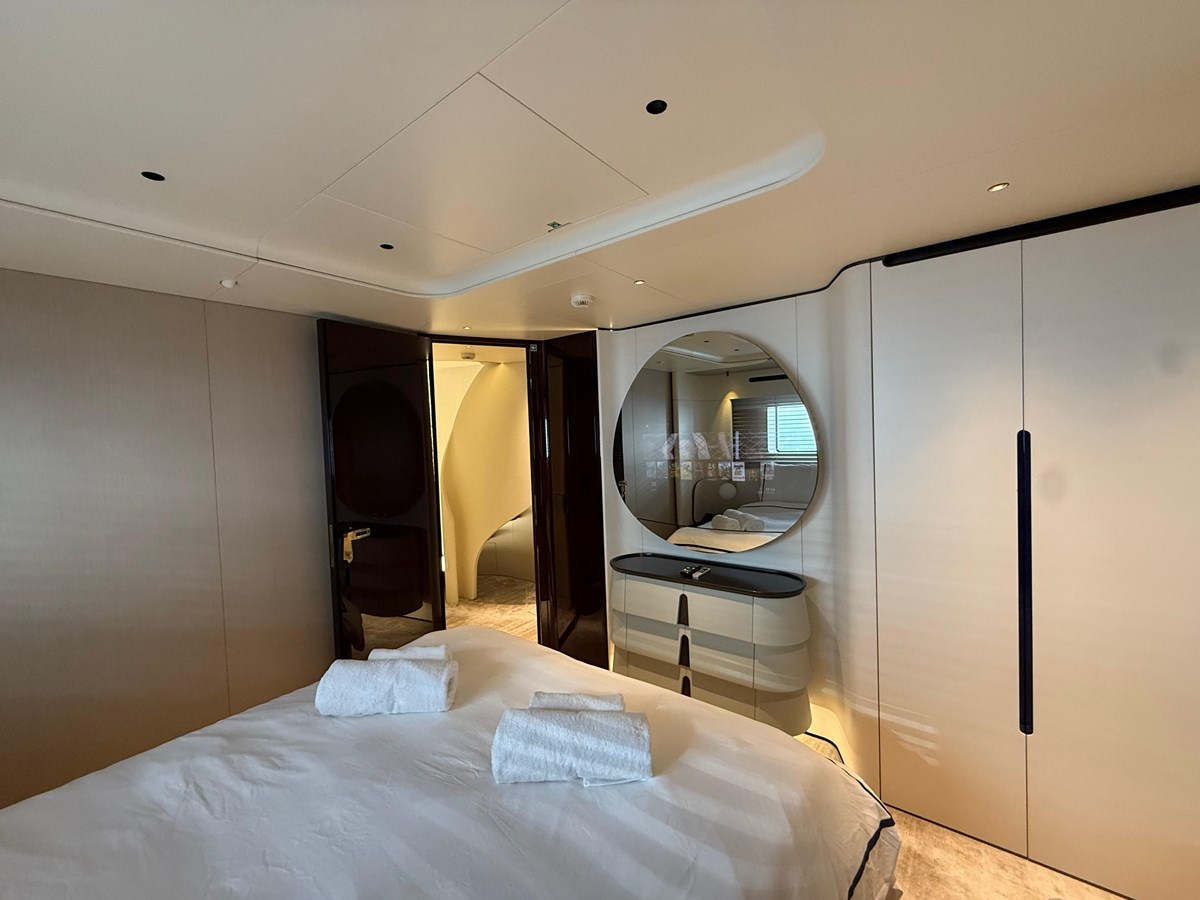 Azimut Yachts Motor Yacht SHABBY For Sale