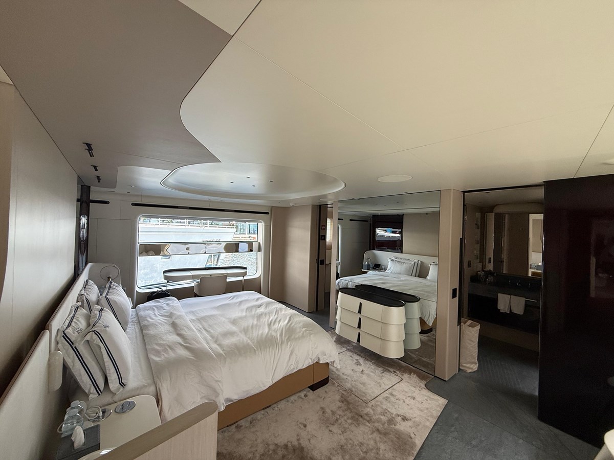 Azimut Yachts Motor Yacht SHABBY For Sale