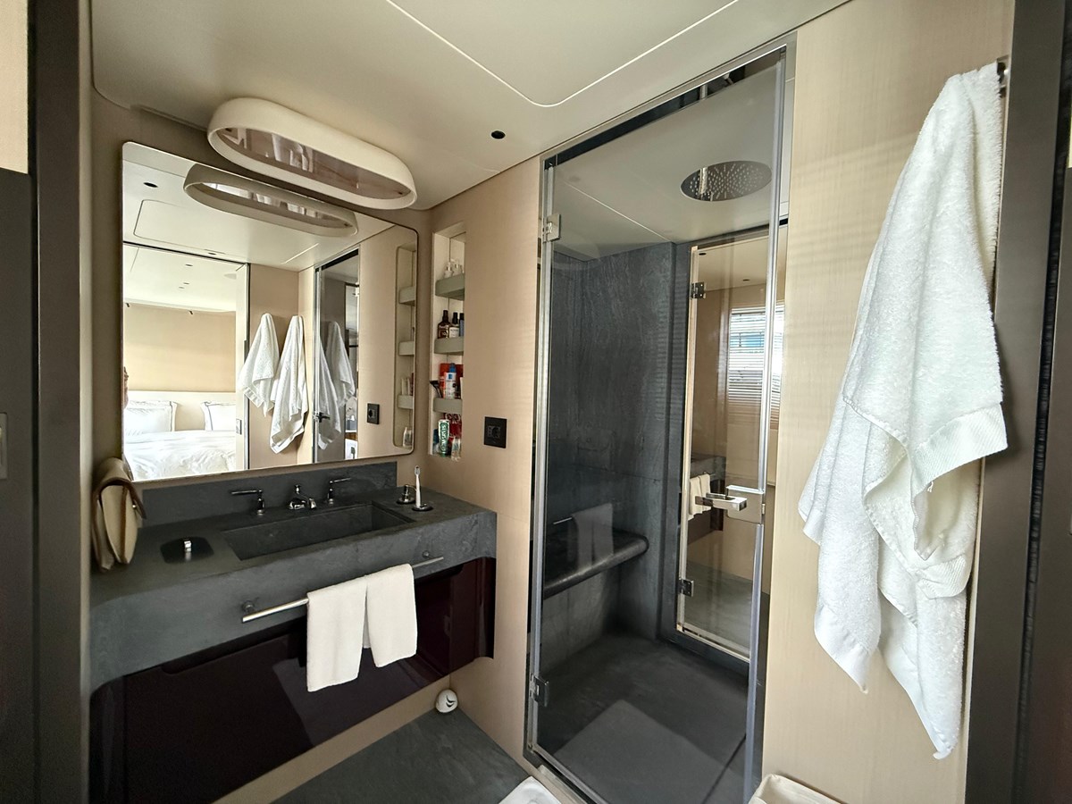 Azimut Yachts Motor Yacht SHABBY For Sale
