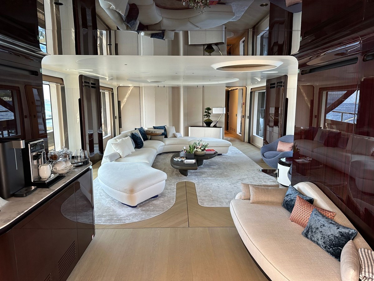 Azimut Yachts Motor Yacht SHABBY For Sale