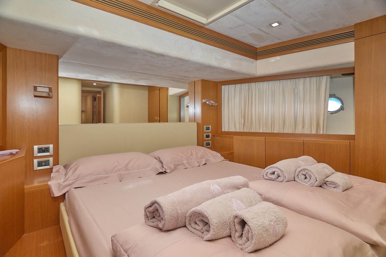 Ferretti Yachts Motor Yacht GANS For Sale